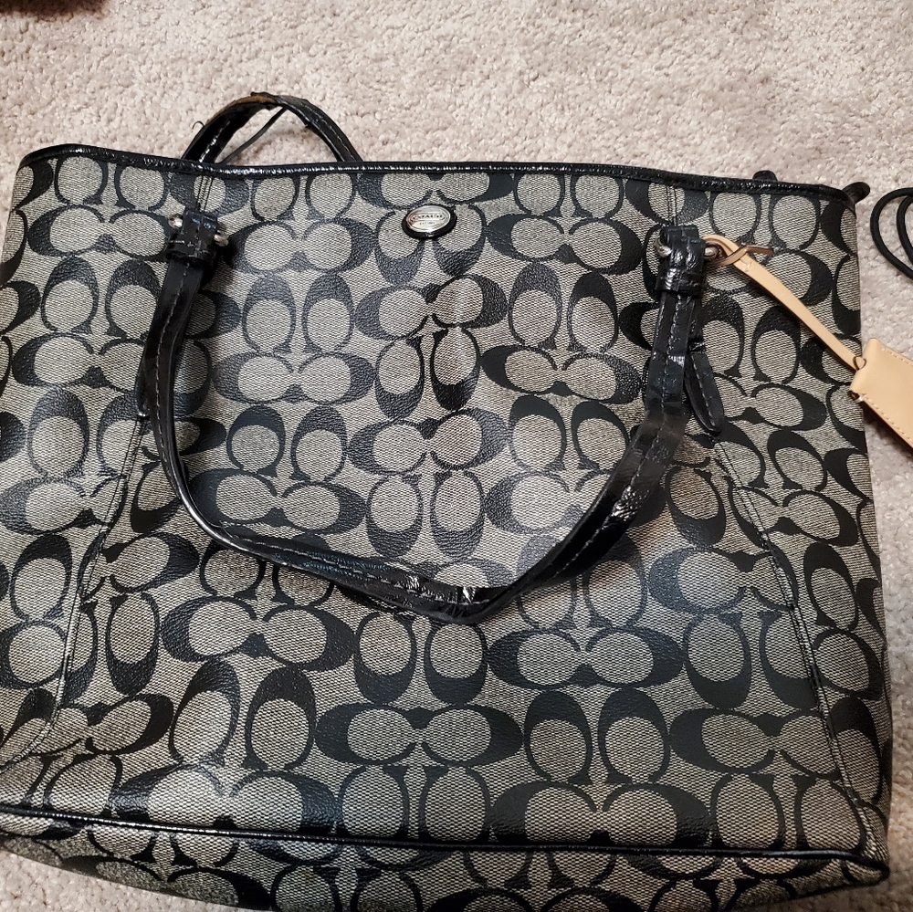 COACH Tote